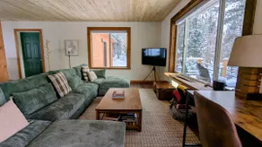 Mountain Serenity: Hot Tub, Views, & Fast Wifi - Image 3