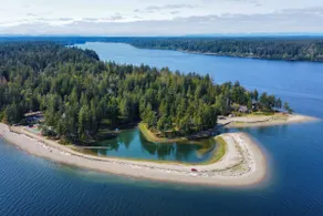Harstine Island cabin - Image 2
