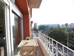 Stunning 3 bedroom apartment! - Image 5