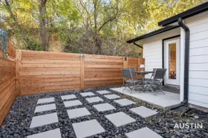 Close to Barton Springs + Zilker | King BR + Patio - Image 4