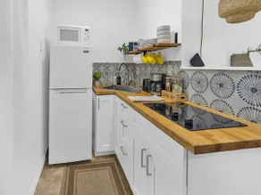 Garden Beach studio @The Island - Image 3