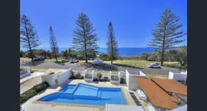 Dwell 40, Oceanfront Apartment - Image 5