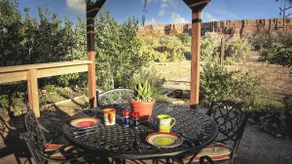 Bluff Bungalow w/ Patio, Dogs Welcome - Image 2