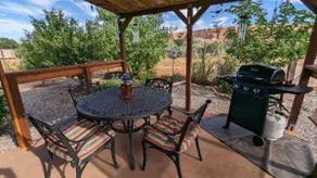 Bluff Bungalow w/ Patio, Dogs Welcome - Image 3