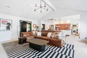 Ranch+Guesthouse—Pool+Hot Tub—Sleeps 16—Goats - Image 2