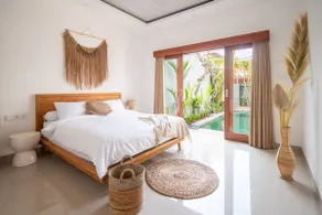 Cozy 2BR Paradise w Beach Nearby & Huge Pool+Patio - Image 3