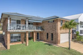 Sundowner House - Image 2