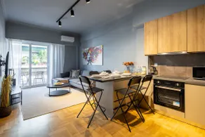 Zephyr 3-Bedroom Apartment in Athens - Image 4