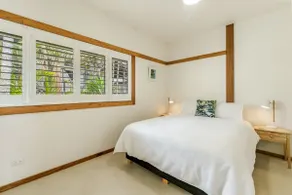 Spookys 6 Angourie - Private Tree Top Oasis - Holiday Yamba - Image 5