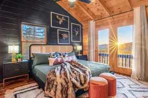 Mountain Views! Hot Tub, Games, Theater, Fire Pit - Image 5