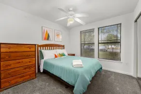 1st‑floor home w/pool, gym & pet‑friendly patio - Image 2