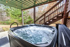 Resort-style home w/ heated pool, hot tub, arcade - Image 3