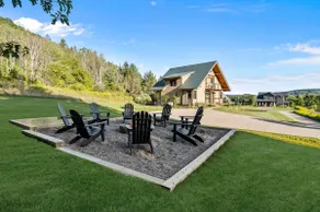 Walk to Village! Stunning timber chalet! Hot-Tub, Bonfire & more! - Image 5