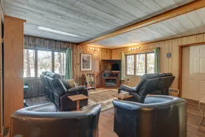 Lakefront Townsend Cabin w/ Fire Pit & Dock! - Image 2