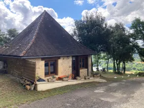 Chalet with river view - Image 2