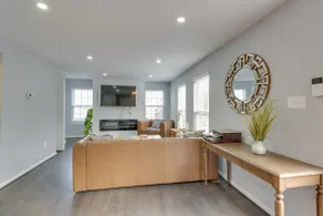 8 Mi to National Mall: Quiet Cheverly Apt - Image 4