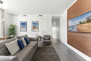 South Beach Oasis, 2-Bed Elegant Gem - Image 2