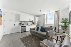 South Beach Oasis, 2-Bed Elegant Gem - Image 5