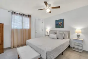 Downtown Summer Solo/Couple Retreat | Near UofA - Image 2