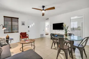 Walkable Summer Luxury Unit | Prime UofA 1BR - Image 5