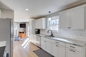 Beautiful 3 BR/2 Bath Very Close to IU & Downtown - Image 2