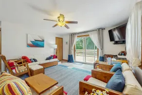Great Ranch Style Home In Edgartown with Gas Grill - Image 5