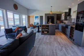 Lodge with private hot tub. - Image 3