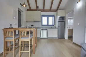 4-seat apartment with sea and mountain views - Image 5