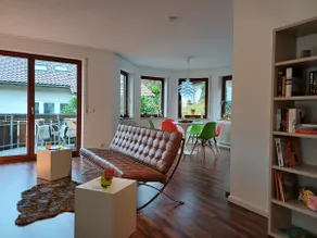 Vacation home with panoramic view - Image 3