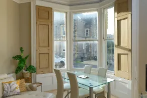 Gorgeous Apartment Seconds from Seafront Clevedon - Image 2