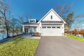 Dock, Game Room! Riverfront Retreat in Seaford - Image 3