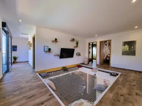 Spacious furnished holiday villa with private pool and covered terrace - Image 2