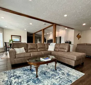 Perfect for Family Bay Views Luxe Chef’s Kitchen - Image 5