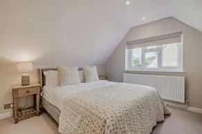 Cosy, excellently located, dog friendly - Ways End - Image 2
