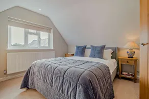 Cosy, excellently located, dog friendly - Ways End - Image 3