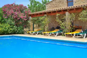 Kinderfreundliche Ferienwohnung mit Grill, Garten und privatem Pool | Bergblick - Image 2