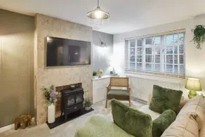 Host & Stay - Bentley Wynd - Image 2