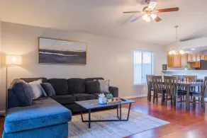 Cozy House w pool Near State Farm Stadium - Image 4