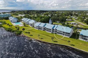 Myakka River 2/2 Private Waterfront Condo with Lof - Image 5