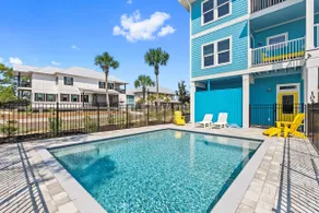 San Castle: Luxury 5BR w/ Pool & Gulf Views • Step - Image 2