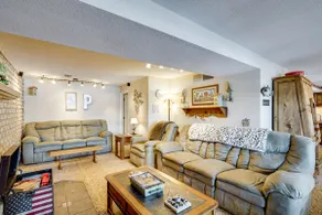 Lakefront Getaway in Gravois Mills - Image 5