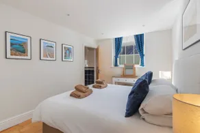 Schooner House - Panoramic Sea Views and Parking - Image 5