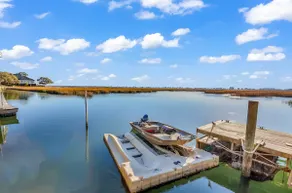 E-Fishin-Sea Studio-Waterfront on Marshwalk! - Image 2