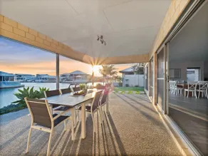 Mariners Cove Luxury Canal Home - Image 3