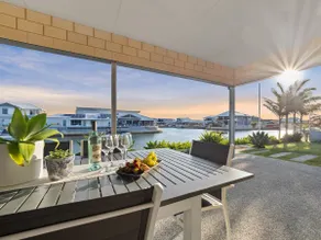 Mariners Cove Luxury Canal Home - Image 2