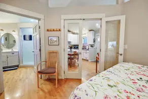Hanna's House | Downtown Retreat, Steps to OSF - Image 3
