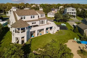 Stunning Luxury House with Sunset and Private Beach - Image 4