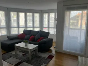 Bright, spacious apartment with garage - Image 4