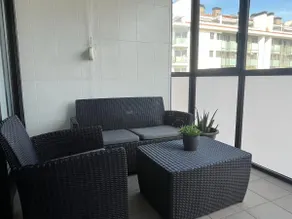 Bright, spacious apartment with garage - Image 5