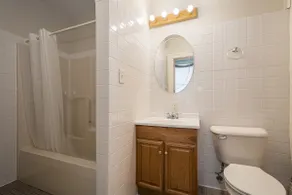 The Titlow | Historic Victorian Inn Room - Image 3